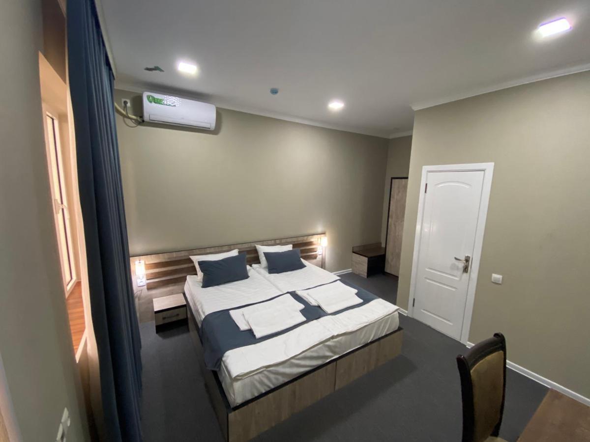 Adras Hotel Taszkent Zewnętrze zdjęcie
