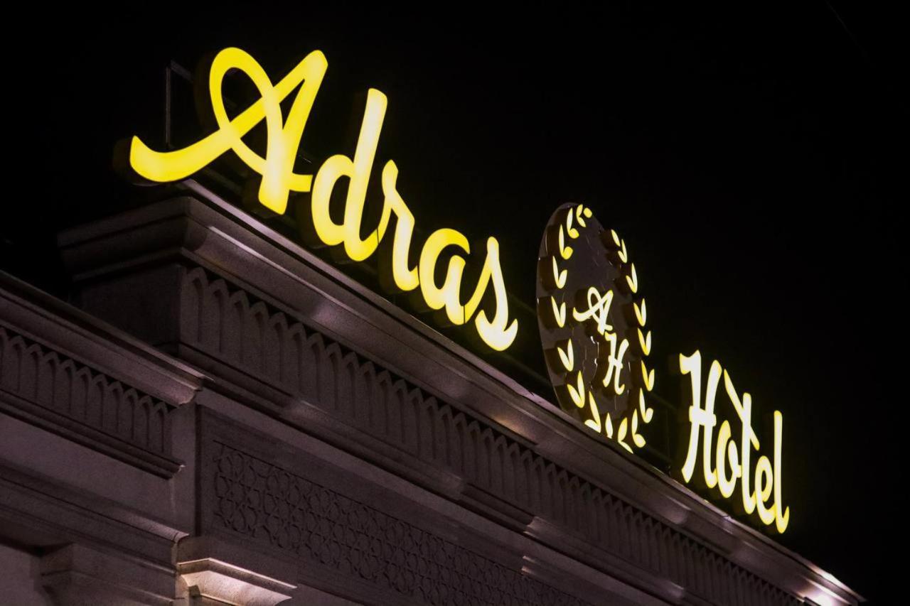 Adras Hotel Taszkent Zewnętrze zdjęcie